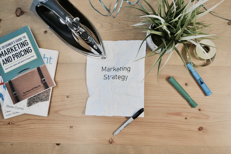 Choosing between an in-house team vs. external marketing team